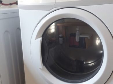 Hisense Trockner mit Warnsymbol