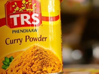 Currypulver-Verpackung von TRS mit gelbem Pulver