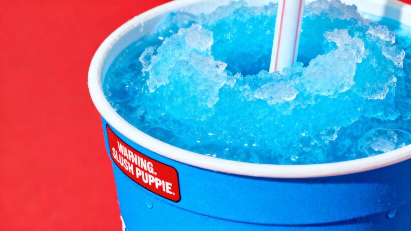 Slush Puppie Becher mit Warnhinweis wegen Rückruf