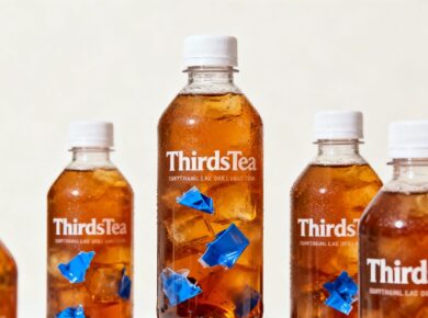 ThirsTea Eistee Flaschen mit Plastikfremdkörpern